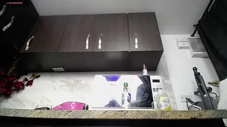 iniyalaboni webcam model stream image