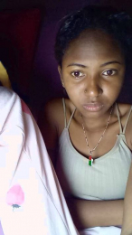 Sylvanah2 webcam model stream image