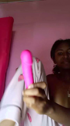 Sylvanah2 webcam model stream image