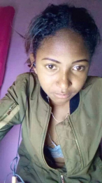 Sylvanah2 webcam model stream image