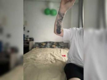 Pusydiamond webcam bongacams model stream image