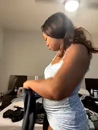symone4u webcam model stream image