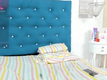 emylikorz webcam chaturbate model stream image