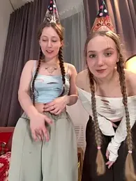 FroggyAnna webcam model stream image