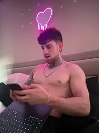 -ThomasJr- webcam model stream image