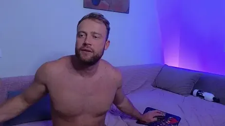 MaxMia webcam model stream image