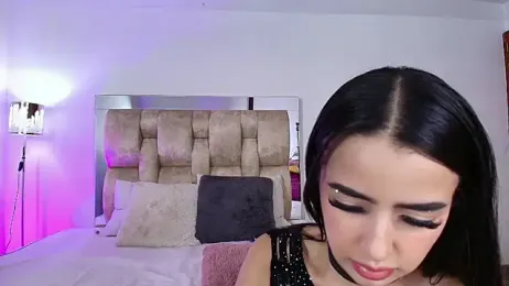 paradise_hot_ webcam model stream image