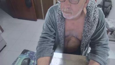 BaddBear webcam model stream image