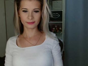 KristineNatural webcam model stream image