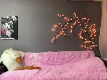 MicaFiechter webcam bongacams model stream image