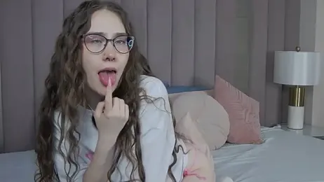 SashaMeow webcam model stream image