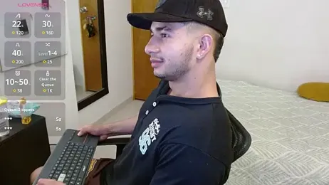 king_falconer webcam model stream image