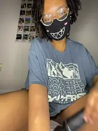 SamiTsunami webcam model stream image
