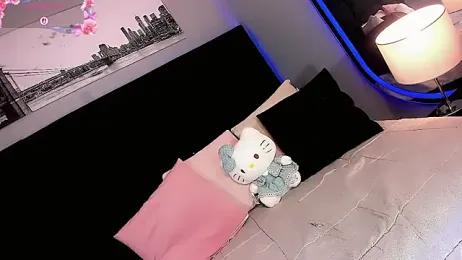 Kornylovee webcam model stream image