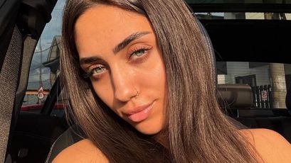Lucy webcam skyprivate model stream image