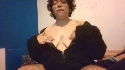 Estixuwu webcam model stream image