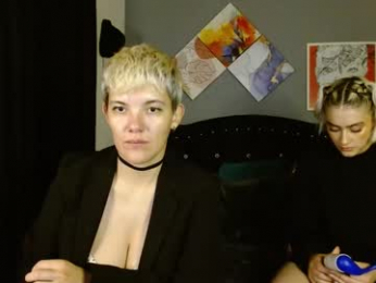 mackenziemoon webcam model stream image