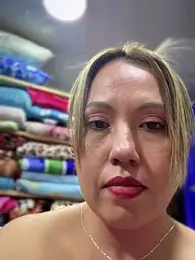 VIOLETA-25_ webcam model stream image