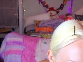 lilfknsquirt webcam model stream image