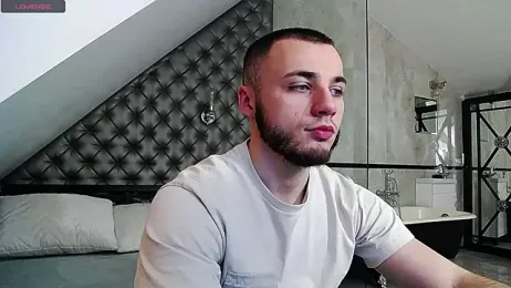 PaulGrow webcam model stream image