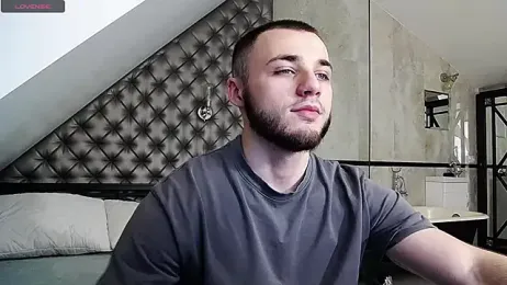 PaulGrow webcam model stream image