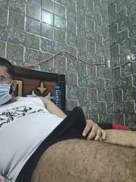 Mr_CurioX_369 webcam preview