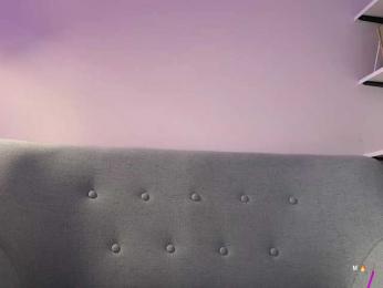 MyshkaNiks webcam bongacams model stream image