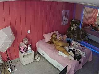 voyeurcam-casa-salsa-bedroom-5 webcam model stream image