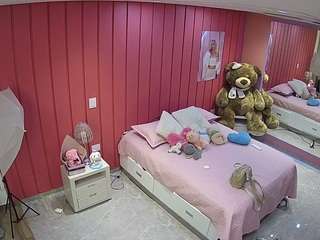 voyeurcam-casa-salsa-bedroom-5 webcam camsoda model stream image