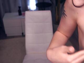 Dolly Anness webcam flirt4free model stream image