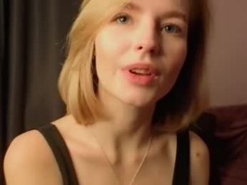 gwenkevwitch webcam model stream image