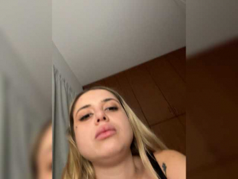 Rosalliaa webcam bongacams model stream image