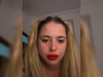 Rosalliaa webcam model stream image