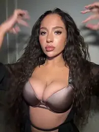 CardiSweetBaby webcam model stream image