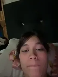 Caroline_Fox12 webcam model stream image