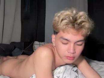 camwithethan webcam model stream image