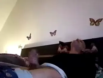 Husoban webcam model stream image