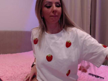 blondalina webcam model stream image