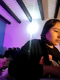 Venuz_Rivers_ webcam model stream image