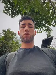 liam_bronw webcam model stream image