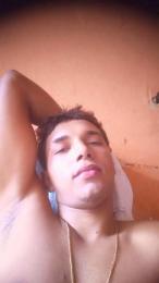 Vini18cm_novin webcam model stream image