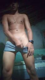 Vini18cm_novin webcam model stream image