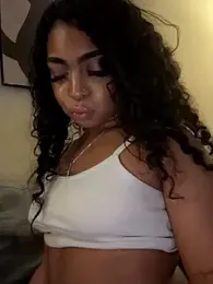 azaraxxxamor webcam stripchat model stream image