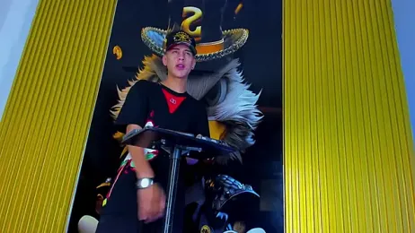 Dante_Brown1_ webcam model stream image