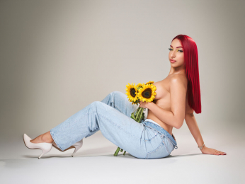 MonserratGill webcam model stream image