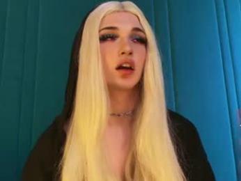 dollfacedeluxe webcam chaturbate model stream image