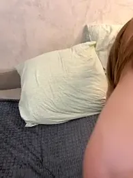 lovelly_molly webcam stripchat model stream image