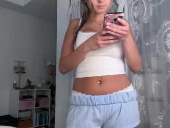 elenahere4u webcam model stream image