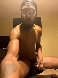 Prettyrichy webcam model stream image