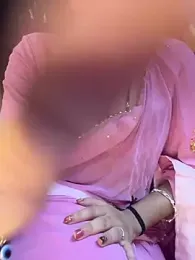 APKI_WIFE_ webcam stripchat model stream image